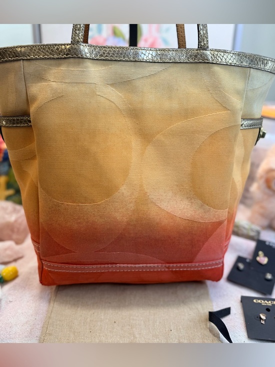 Coach vintage Limited Edition Orange Ombre Signature Tote - Picture 4 of 16